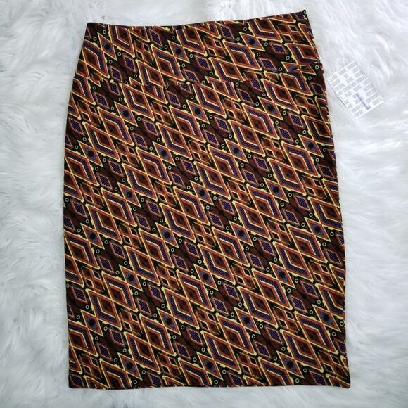 NWT Lularoe Geometric Print Cassie Pencil Skirt Size Large - Picture 1 of 6